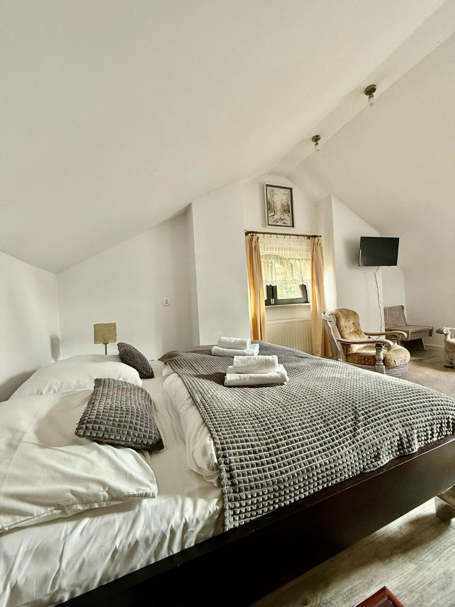 Easy Rent Apartments- Alba *