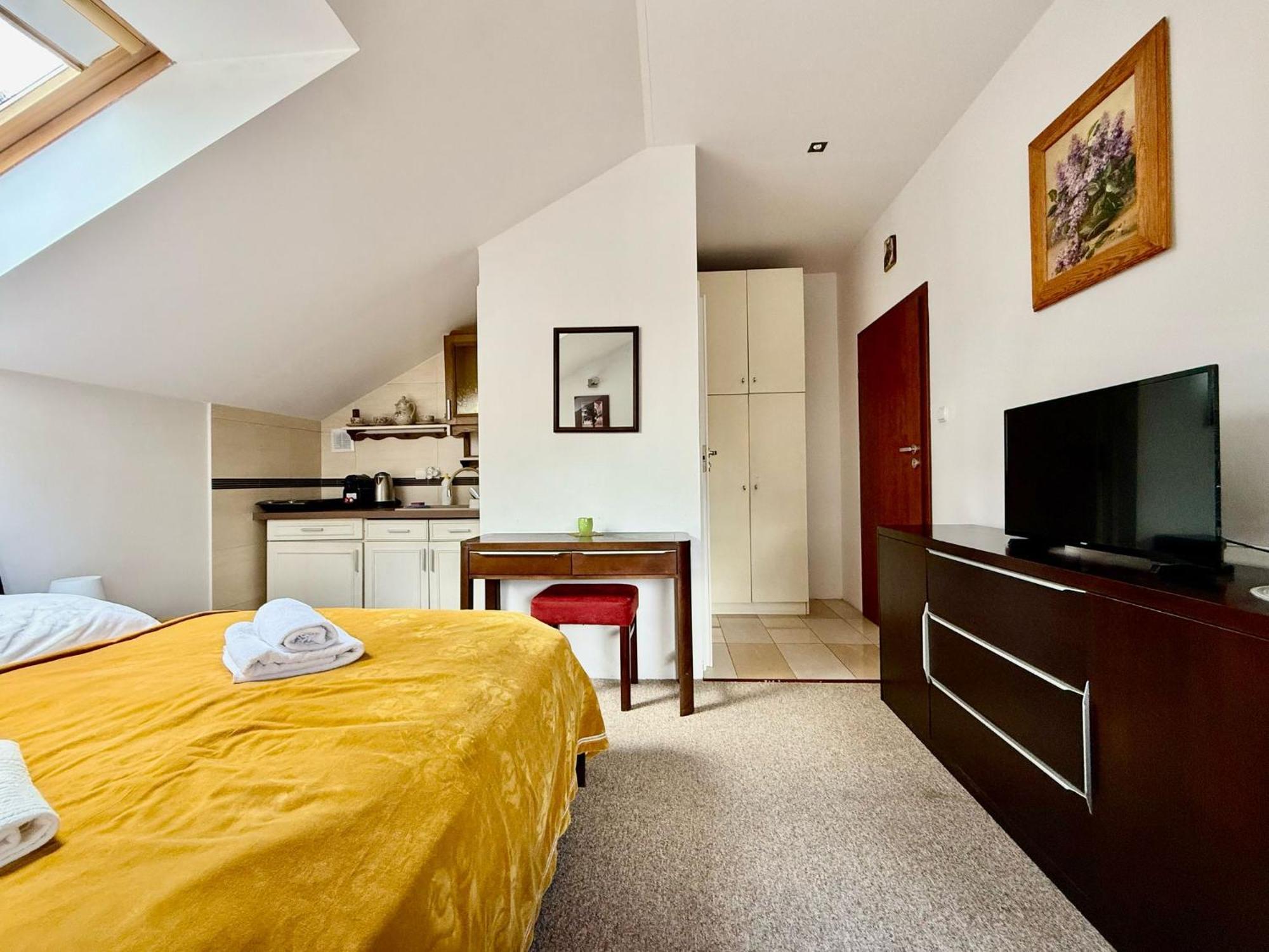 Easy Rent Apartments- Alba Apartment